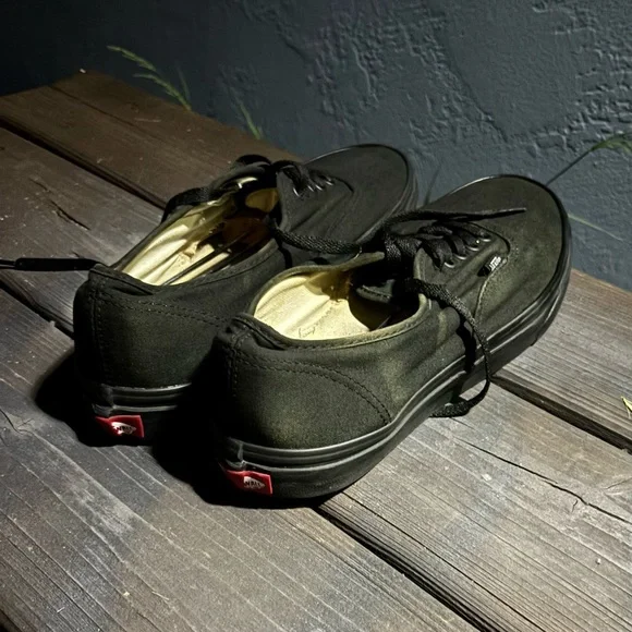 Black Vans Authentic trainers #skater size 12 good condition ready to wear - Picture 5 of 7